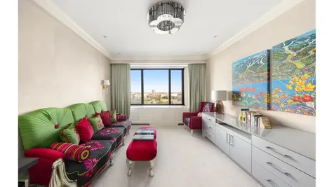 10 Gracie Square New York City NY 10028