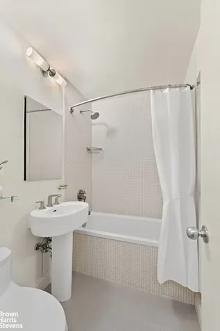 301 E 22nd Street New York City NY 10010