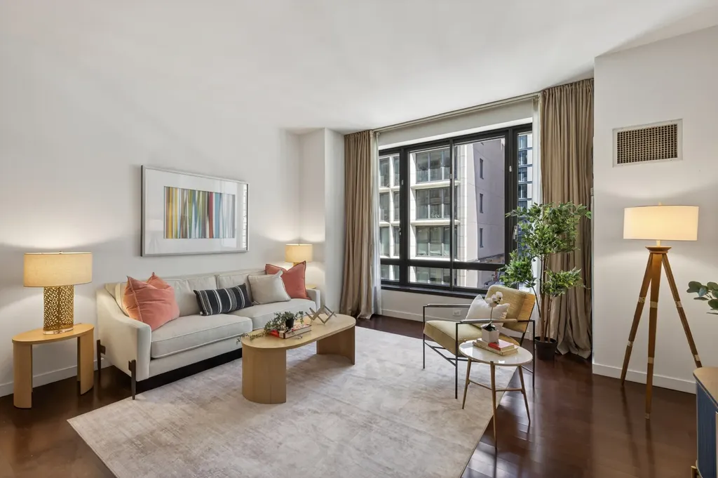 4 W 21st Street New York City NY 10010