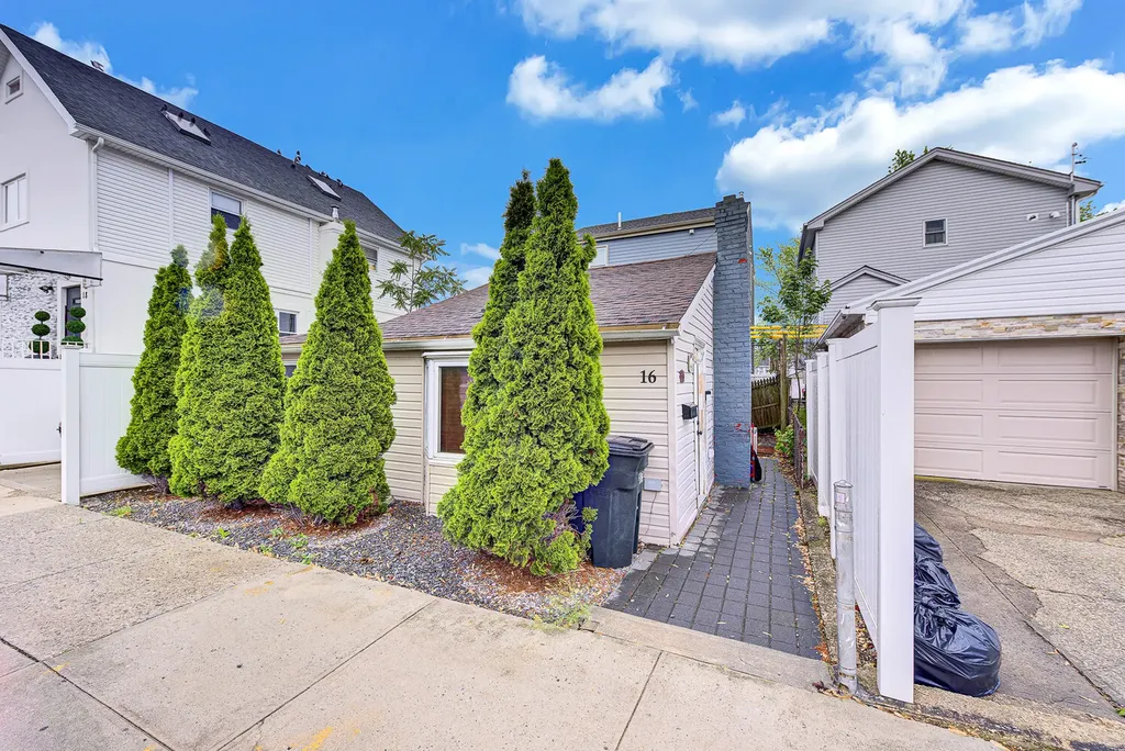 16 Cyrus Avenue New York City NY 11229
