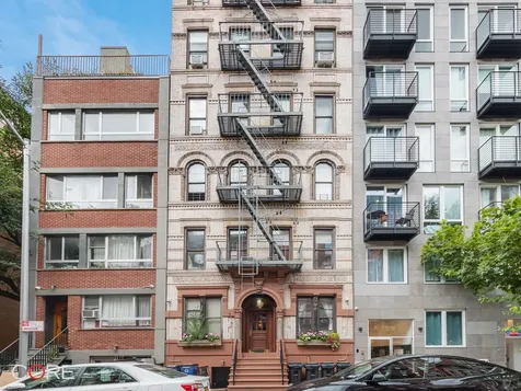 241 E 7th Street New York City NY 10009