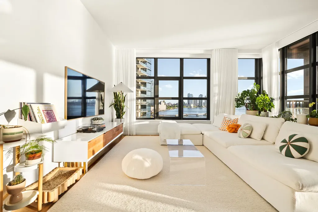 29 Huron Street New York City NY 11222