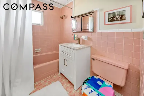 287 E 39th Street New York City NY 11203