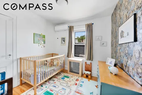 287 E 39th Street New York City NY 11203