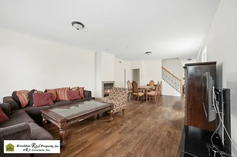 32 Wild Avenue New York City NY 10314