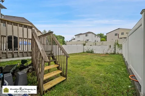 32 Wild Avenue New York City NY 10314