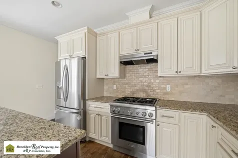 32 Wild Avenue New York City NY 10314