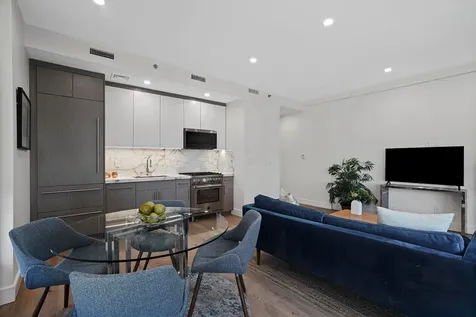 21-31 Shore Boulevard New York City NY 11105