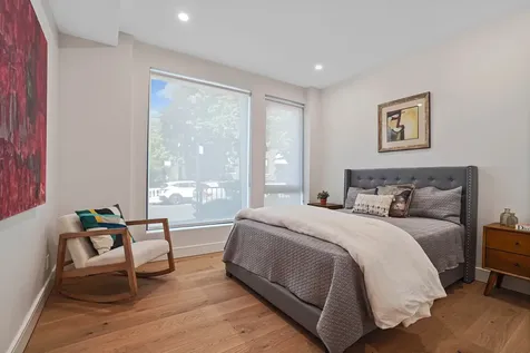21-31 Shore Boulevard New York City NY 11105
