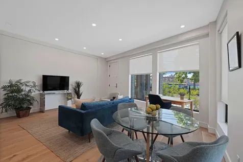 21-31 Shore Boulevard New York City NY 11105
