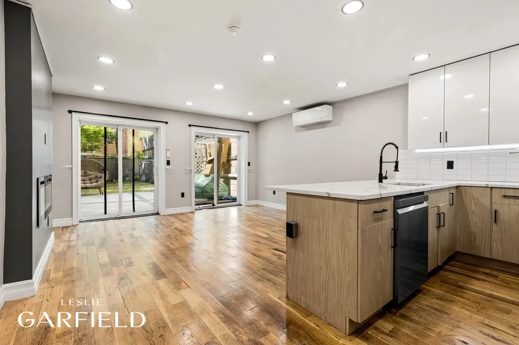 334 E 116th Street New York City NY 10029