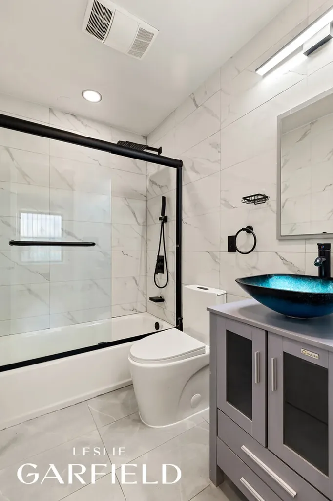 334 E 116th Street New York City NY 10029