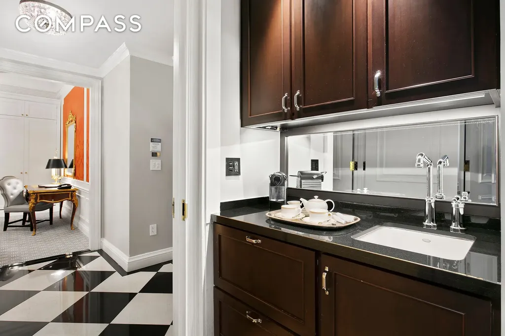 2 E 55th Street New York City NY 10022