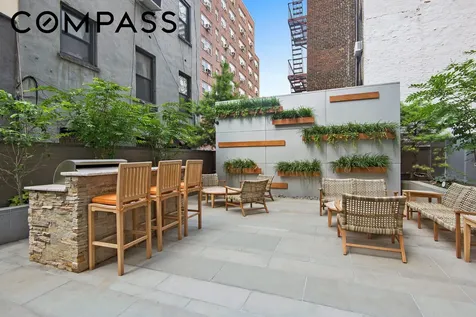 225 E 34th Street New York City NY 10016