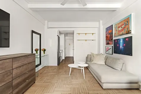 433 W 34th Street New York City NY 10001