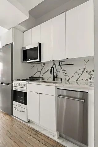 433 W 34th Street New York City NY 10001