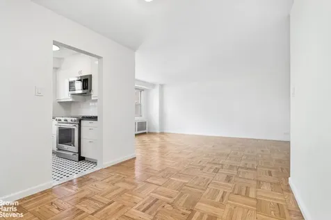 2 Charlton Street New York City NY 10013