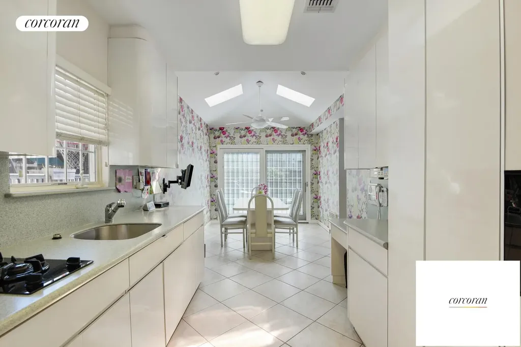 1547 E 27th Street New York City NY 11229