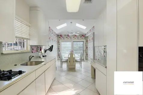 1547 E 27th Street New York City NY 11229