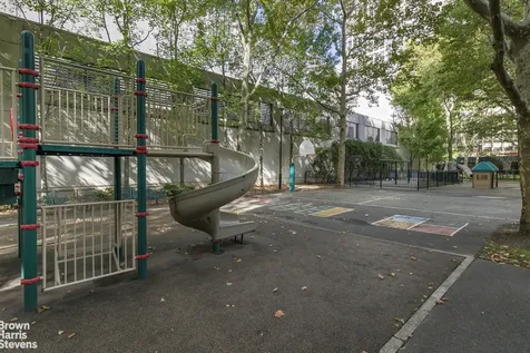 330 E 33rd Street New York City NY 10016