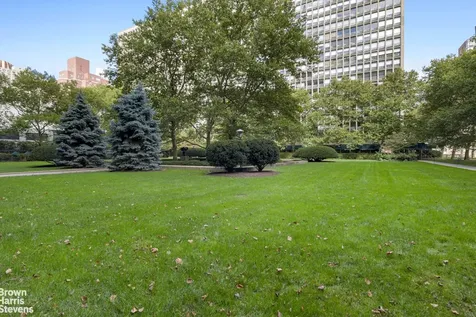 330 E 33rd Street New York City NY 10016