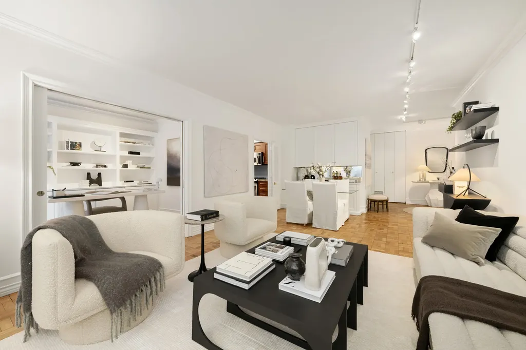 900 Park Avenue New York City NY 10075