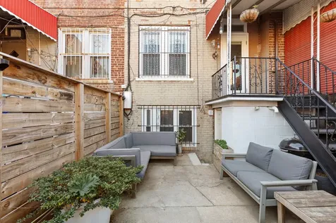 401 E 35th Street New York City NY 11203