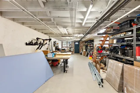 401 E 35th Street New York City NY 11203