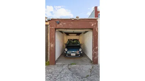 401 E 35th Street New York City NY 11203