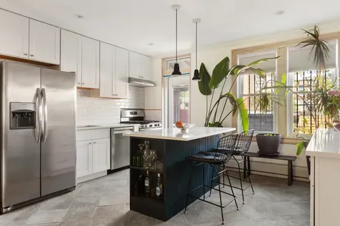 401 E 35th Street New York City NY 11203