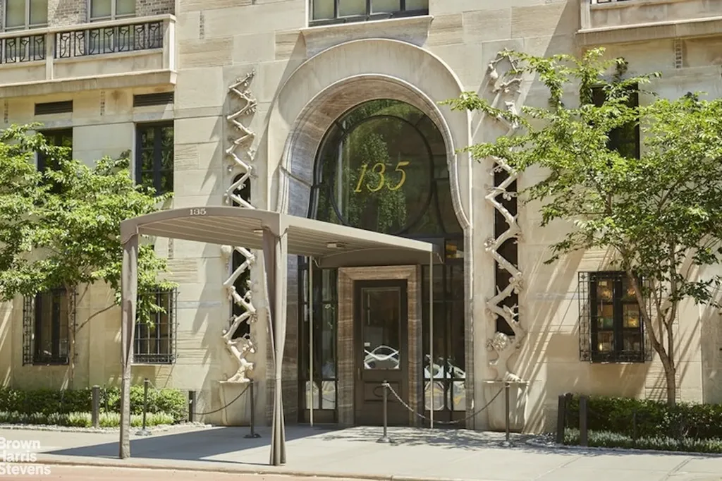 135 E 79th Street New York City NY 10075
