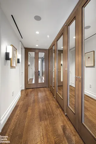 135 E 79th Street New York City NY 10075