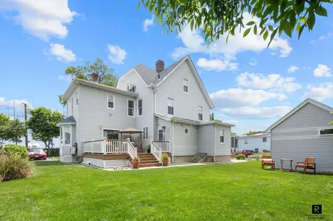 111 Rochelle Street New York City NY 10464