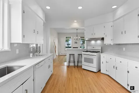 111 Rochelle Street New York City NY 10464