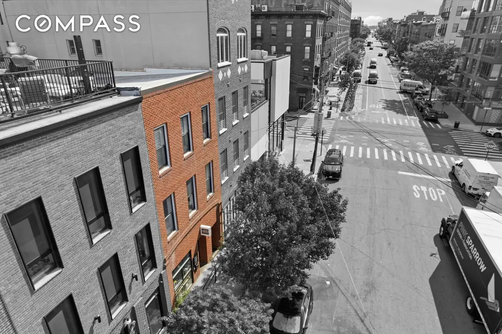29 Greenpoint Avenue New York City NY 11222