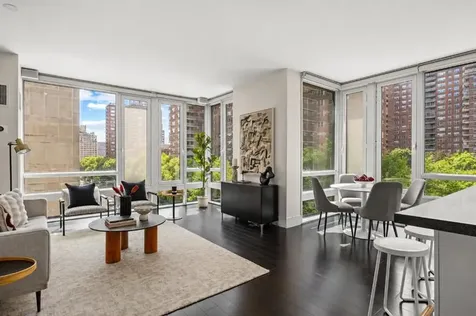 261 W 28th Street New York City NY 10001