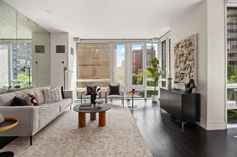 261 W 28th Street New York City NY 10001