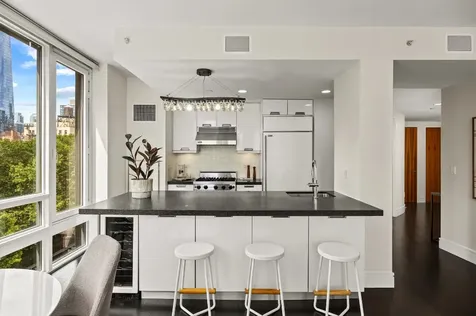 261 W 28th Street New York City NY 10001