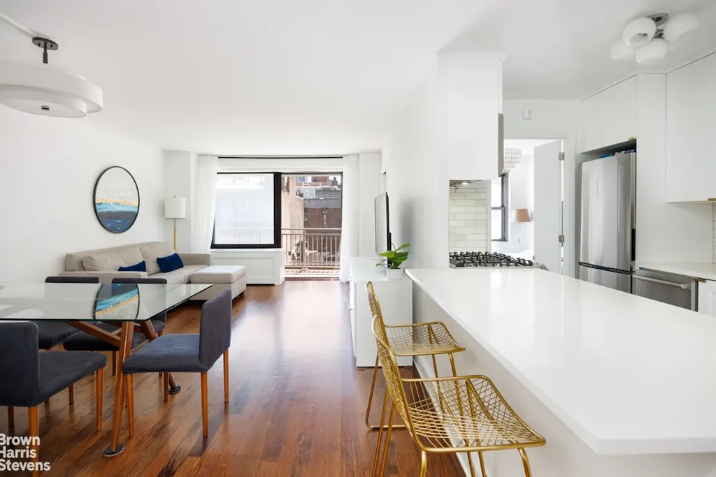 132 E 35th Street New York City NY 10016