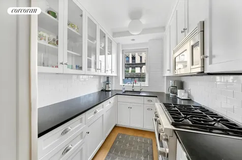 20 E 74th Street New York City NY 10021