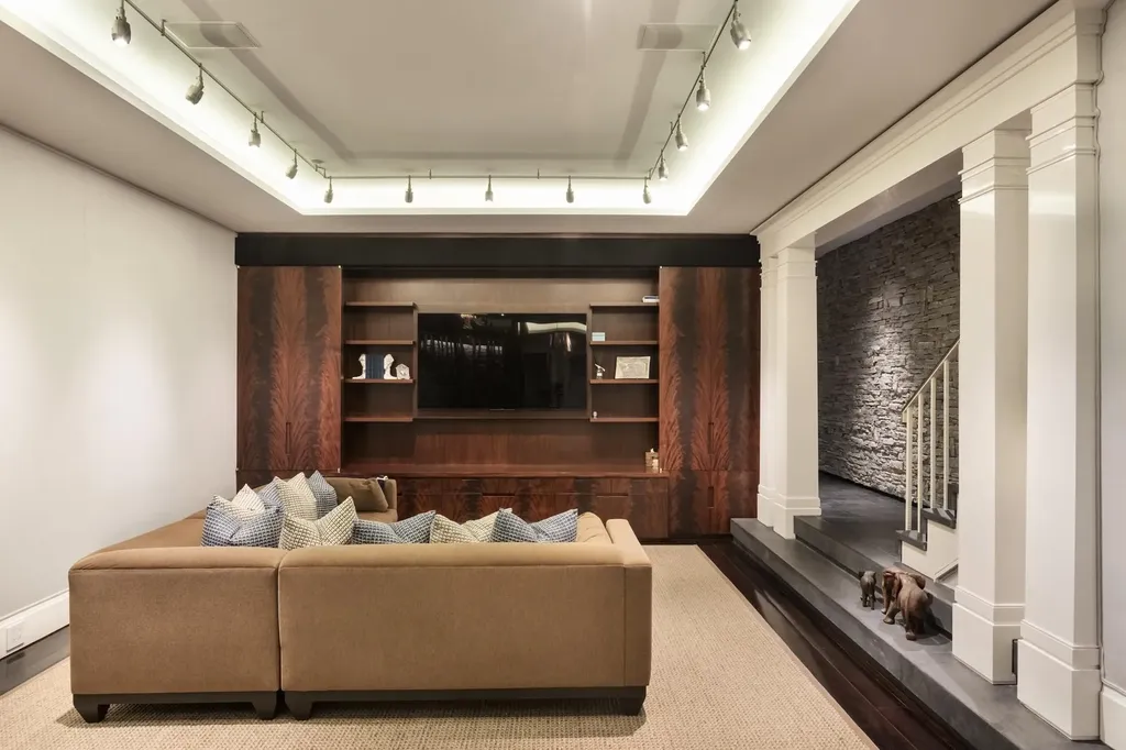 145 Reade Street New York City NY 10013