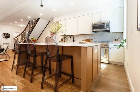 72 Verandah Place New York City NY 11201