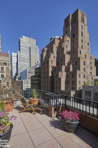 324 E 41st Street New York City NY 10017
