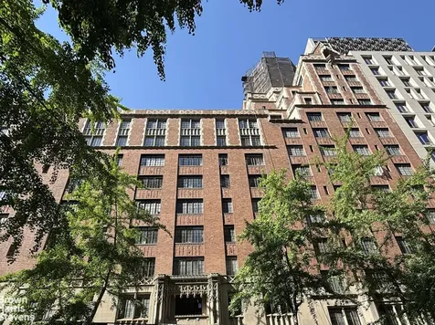 324 E 41st Street New York City NY 10017