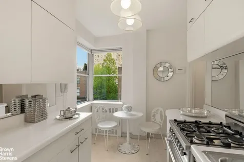 923 5th Avenue New York City NY 10021