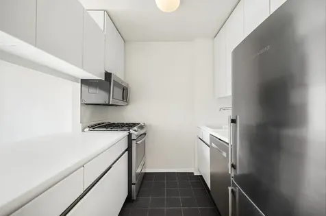 21 S End Avenue New York City NY 10280