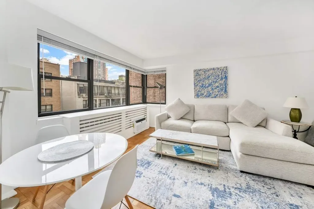 305 E 72nd Street New York City NY 10021