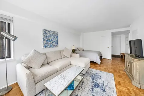305 E 72nd Street New York City NY 10021