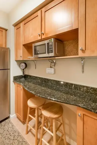 305 E 72nd Street New York City NY 10021