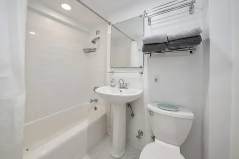 305 E 72nd Street New York City NY 10021